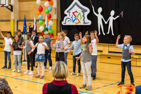 Prireditev – Pozdravljena OSNOVNA ŠOLA ZAGRADEC 57